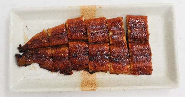 魚焼きグリルで焼いたうなぎ